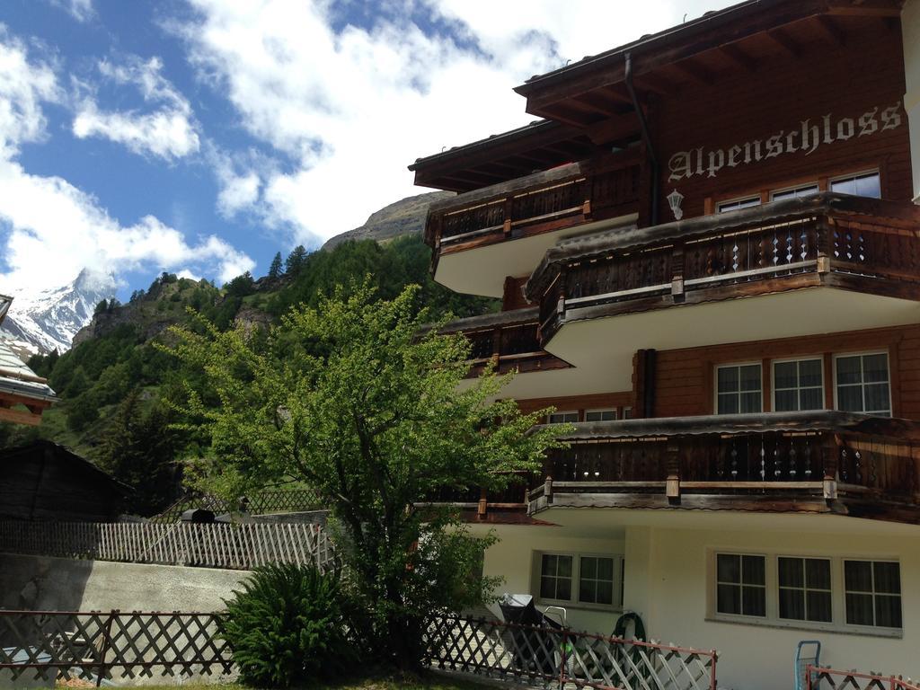 Haus Alpenschloss Zermatt Szoba fotó